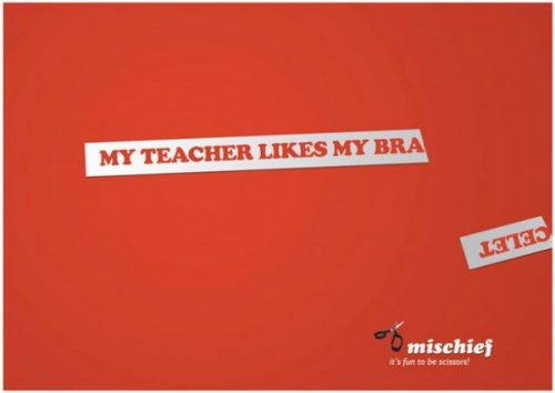 al mio insegnante piace il mio reggiseno