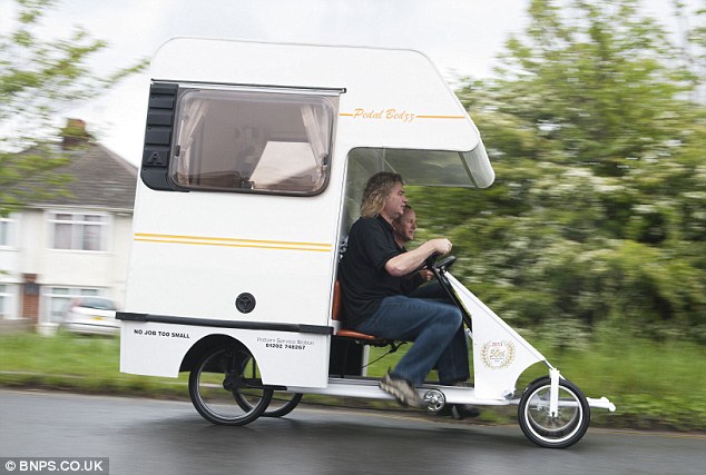 il camper più piccolo del mondo - da bnps.co.uk via dailymail.co.uk 3