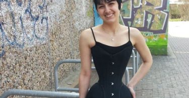 michele koebke vuole il girovita più stretto del mondo - da facebook