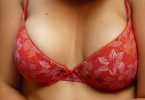reggiseno - agli esami in cina è considerato un pericoloso strumento per copiare