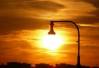 secondo qualcuno si può vivere di sola luce