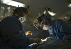 per qualcuno lo scopo della chirurgia estetica è cambiare il futuro