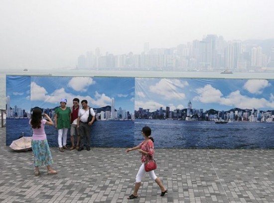 dato che c è troppo smog bisogna trovare soluzioni alternative per i turisti