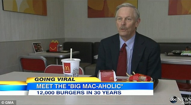 dennis rosinof è probabilmente la persona che ha mangiato più big mac - anche se altri hanno pranzato da mcdonald più spesso di lui
