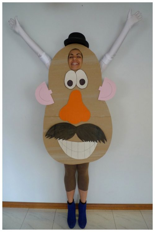un curioso costume da mister potato per mary