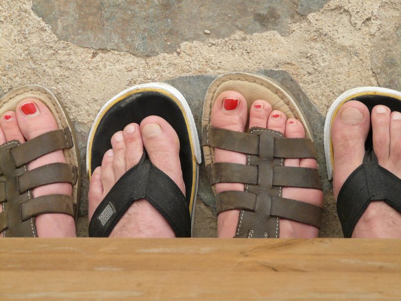 gli uomini con amici invece camminano più velocemente