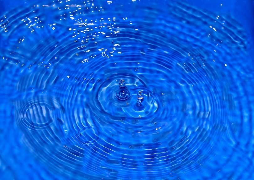 vietato consumare l'acqua e anche non consumarla