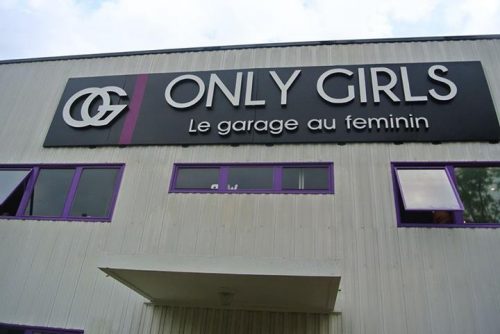 l'insegna del garage
