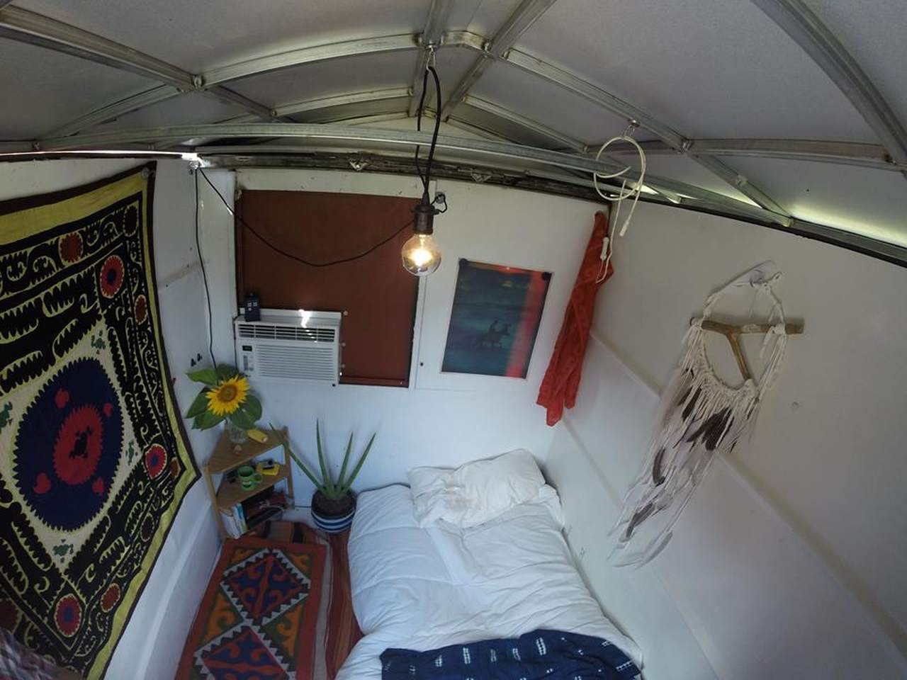 l'interno del cassonetto